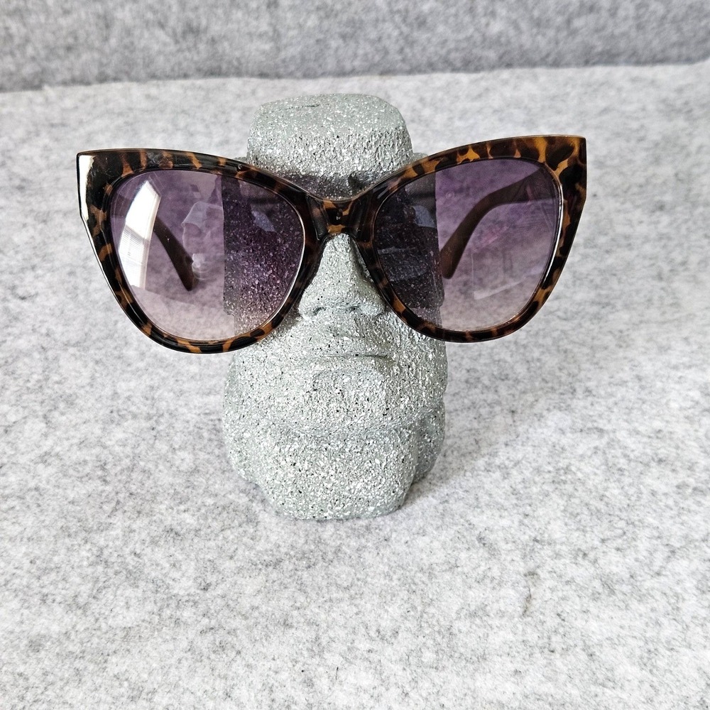 Foster Grant Womens Cat Eye Sunglasses Tortoiseshell Gold Studs NS0622 UAV-UVB